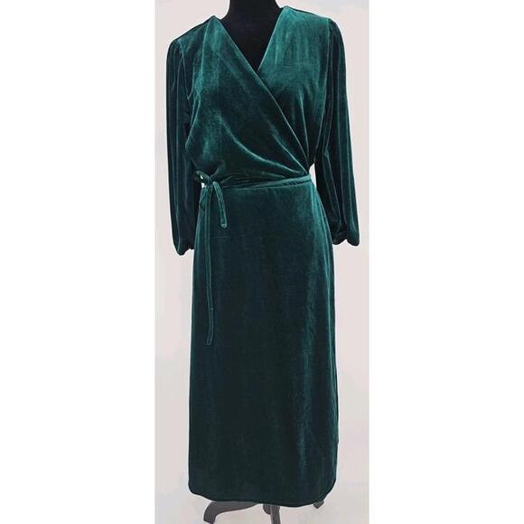 Baltic Born Beckinsale Dress XL Green Velvet Wrap Plus Size Wedding - Picture 1 of 6